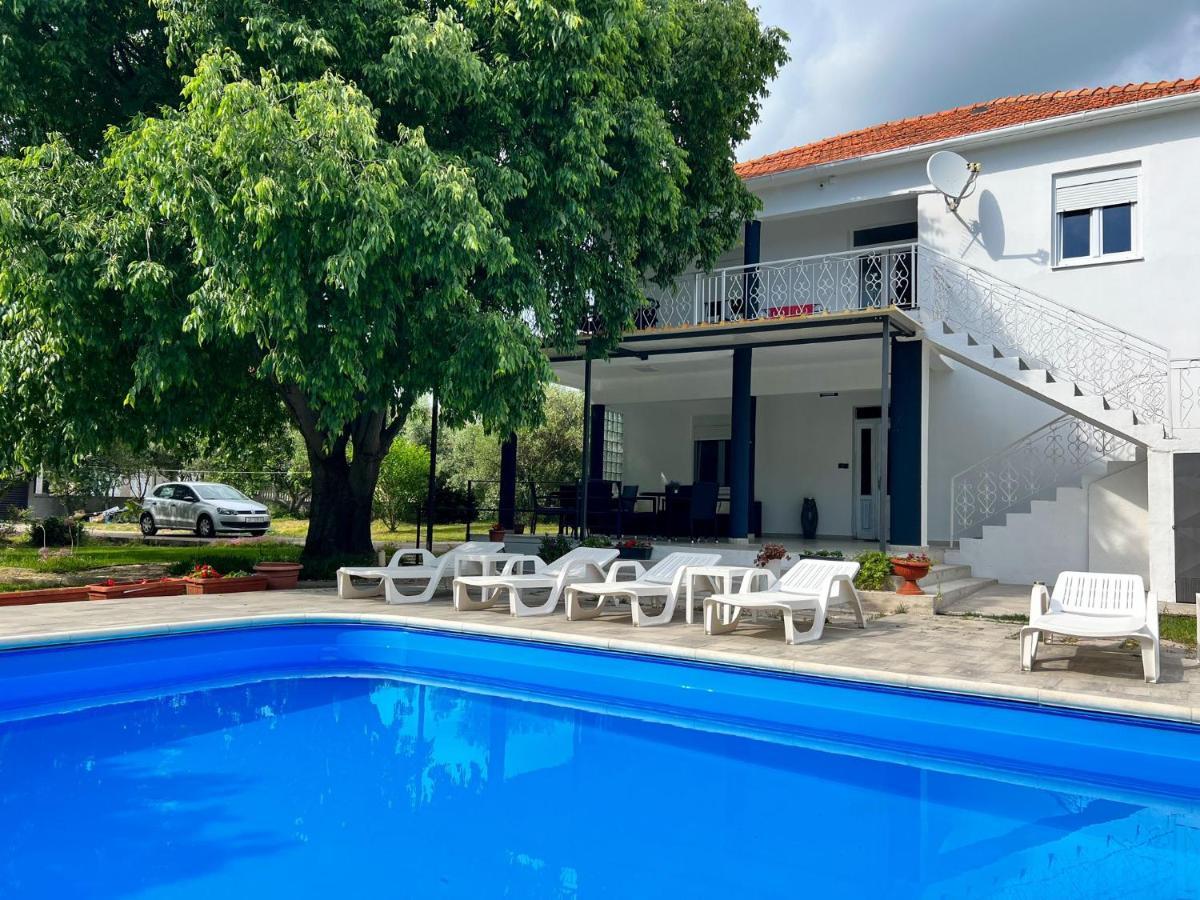 Apartments Mia Bibinje Exterior photo